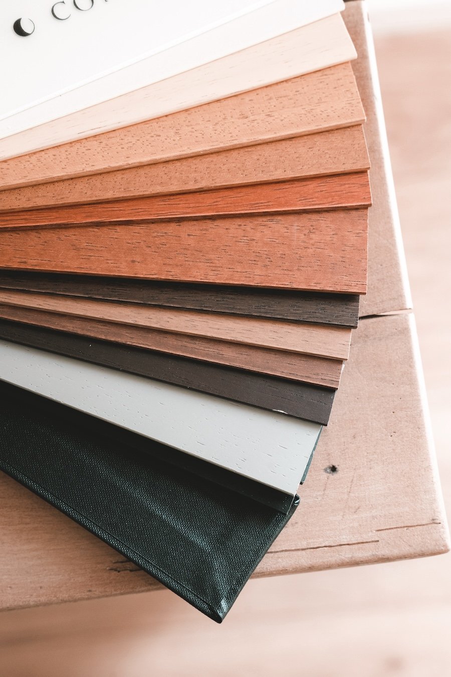 Stores en bois sur mesure